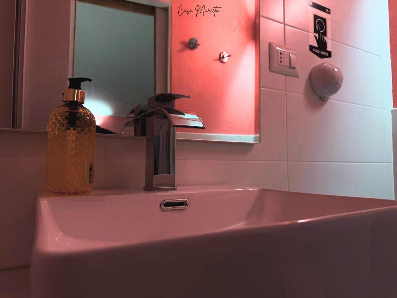 Marieta Rooms Sarzana Extérieur photo