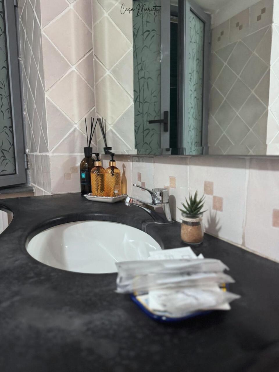 Marieta Rooms Sarzana Extérieur photo